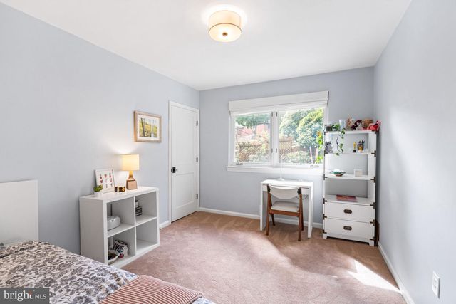 5191 LINNEAN TER NW, Washington, DC 20008