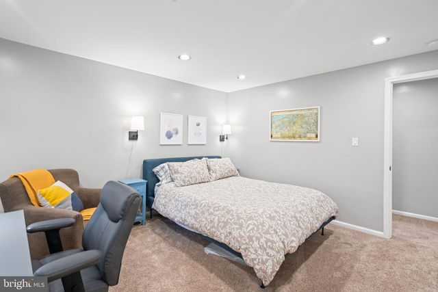 5191 LINNEAN TER NW, Washington, DC 20008