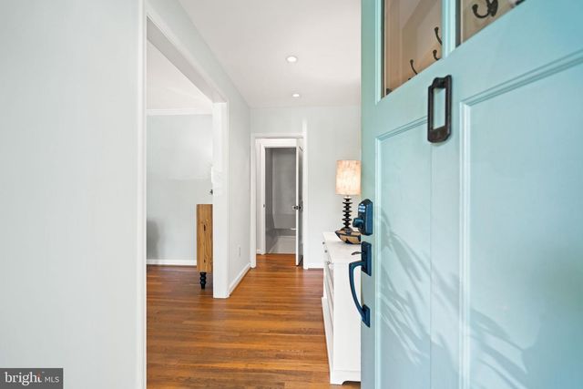 5191 LINNEAN TER NW, Washington, DC 20008