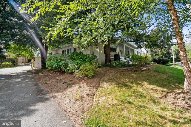 5191 LINNEAN TER NW, Washington, DC 20008