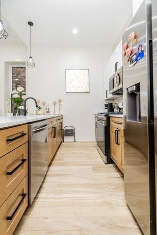 3345 W Douglas Boulevard, Chicago, IL 60623