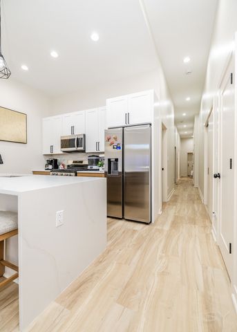 3345 W Douglas Boulevard, Chicago, IL 60623