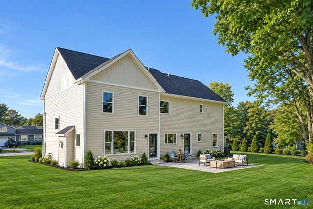 24 Warde Terrace, Fairfield, CT 06825