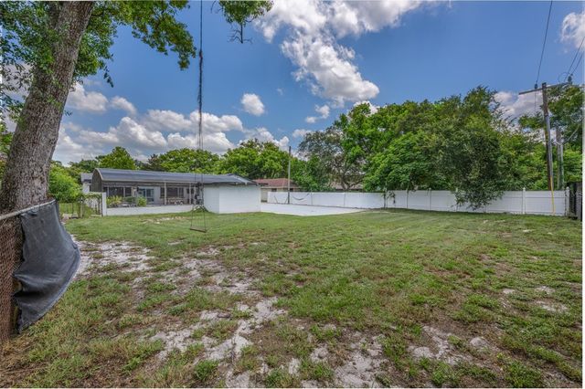 1921 WINNEBAGO TRAIL, Fern Park, FL 32730