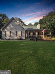 334 Barnetts Bridge Road, Jackson, GA 30233