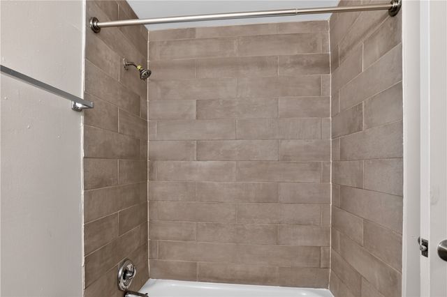 4450 Lambeth Drive, Huber Heights, OH 45424