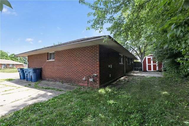 4450 Lambeth Drive, Huber Heights, OH 45424