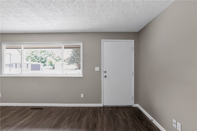4450 Lambeth Drive, Huber Heights, OH 45424