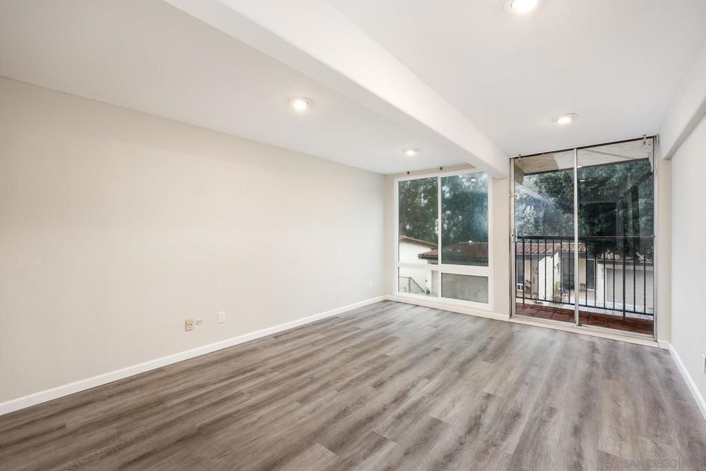 Image 21 of property listing at 2406 Altisma Way A, Carlsbad, CA 92009