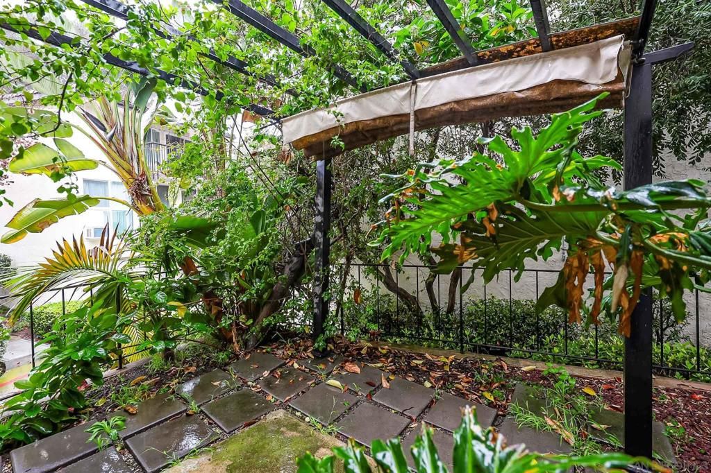 Image 29 of property listing at 2406 Altisma Way A, Carlsbad, CA 92009