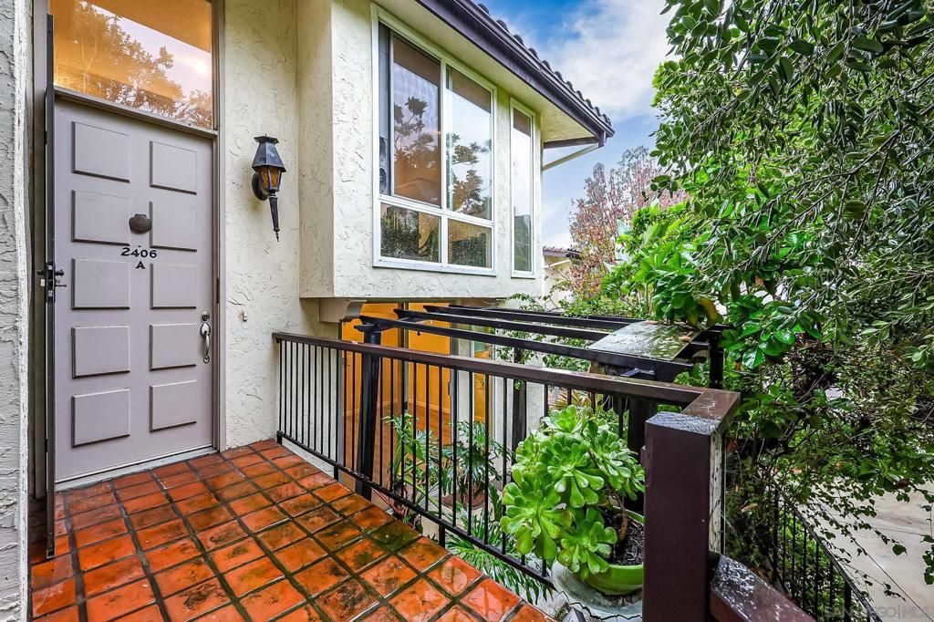 Image 6 of property listing at 2406 Altisma Way A, Carlsbad, CA 92009