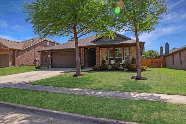 1521 Hanover Lane, Van Alstyne, TX 75495