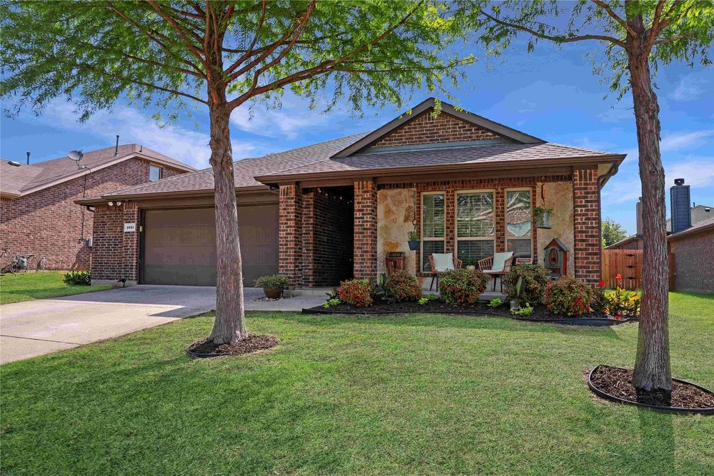 1521 Hanover Lane, Van Alstyne, TX 75495