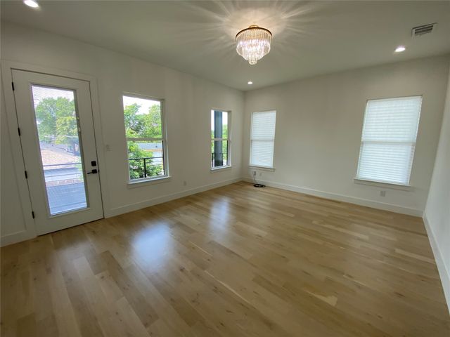805 S Glasgow, Dallas, TX 75223