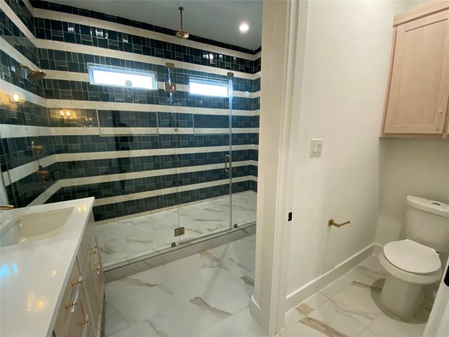 805 S Glasgow, Dallas, TX 75223