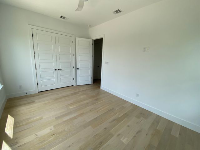 805 S Glasgow, Dallas, TX 75223