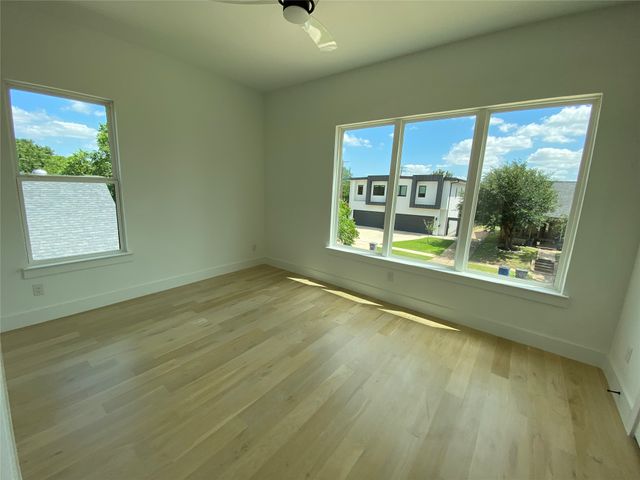 805 S Glasgow, Dallas, TX 75223