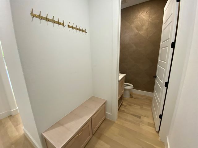 805 S Glasgow, Dallas, TX 75223