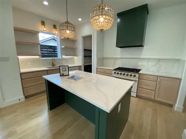 805 S Glasgow, Dallas, TX 75223
