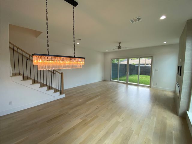 805 S Glasgow, Dallas, TX 75223