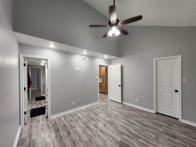 12900 Walden Road 314C, Montgomery, TX 77356