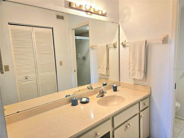 2989 TAYWOOD MEADOW 19, Sarasota, FL 34235