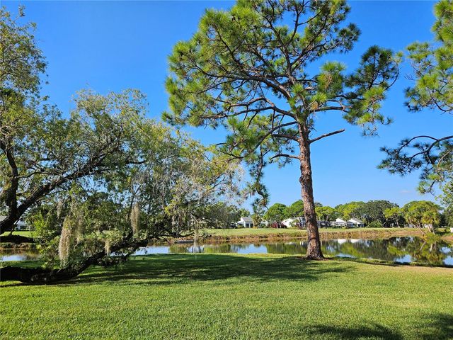 2989 TAYWOOD MEADOW 19, Sarasota, FL 34235