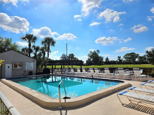 2989 TAYWOOD MEADOW 19, Sarasota, FL 34235
