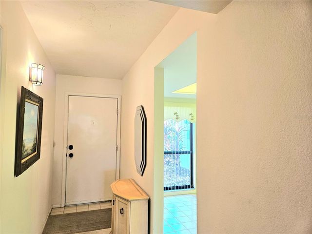 2989 TAYWOOD MEADOW 19, Sarasota, FL 34235