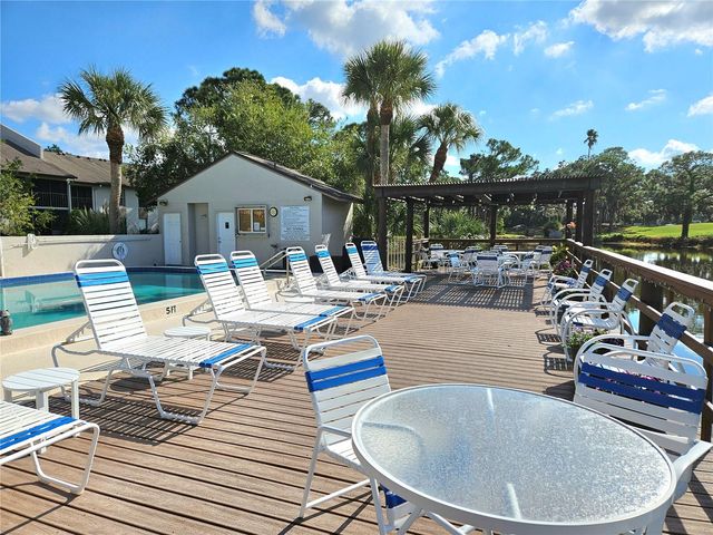 2989 TAYWOOD MEADOW 19, Sarasota, FL 34235