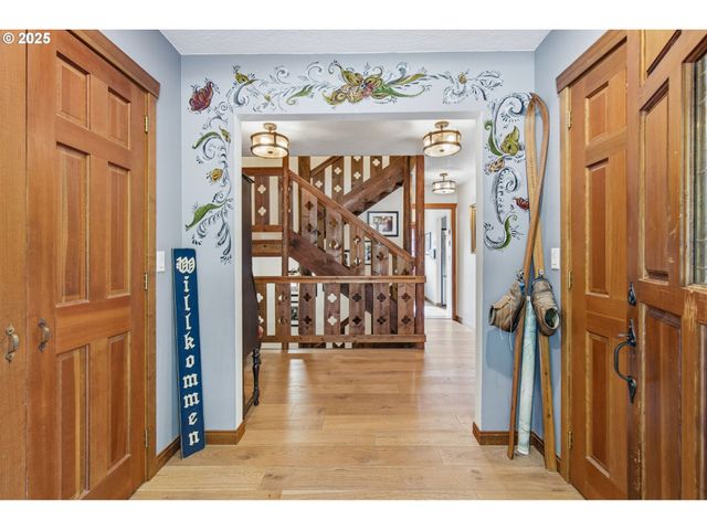 3031 LOOP Rd, Stevenson, WA 98648