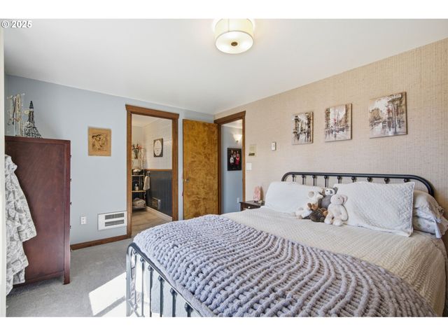 3031 LOOP Rd, Stevenson, WA 98648