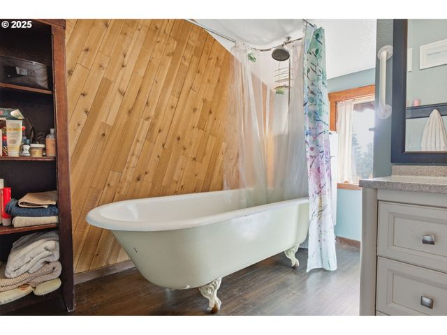 3031 LOOP Rd, Stevenson, WA 98648