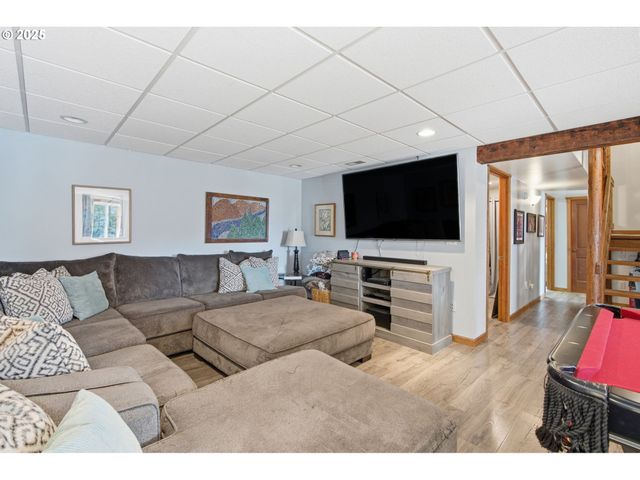 3031 LOOP Rd, Stevenson, WA 98648