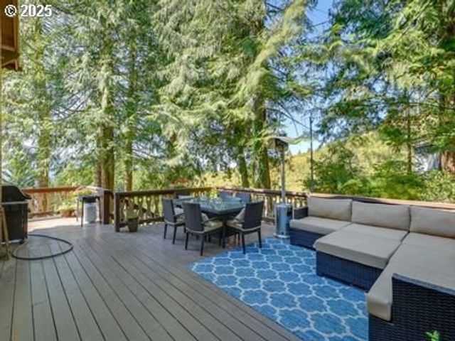 3031 LOOP Rd, Stevenson, WA 98648