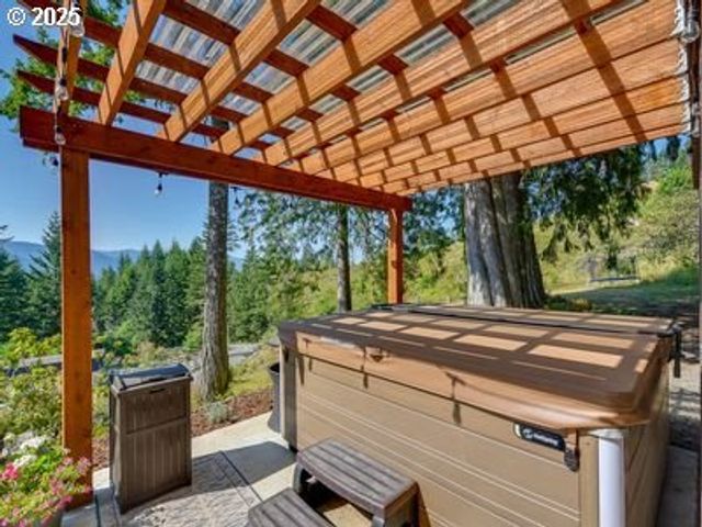 3031 LOOP Rd, Stevenson, WA 98648