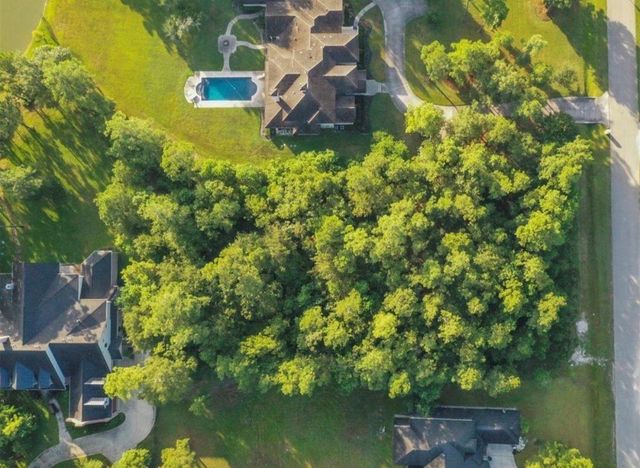 4007 Hidden Winds Drive, Spring, TX 77386