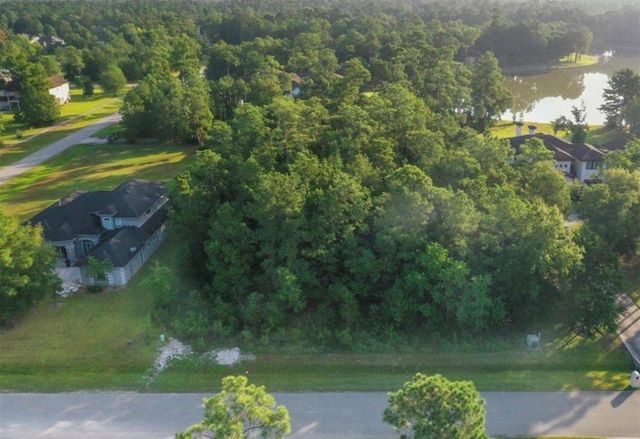 4007 Hidden Winds Drive, Spring, TX 77386