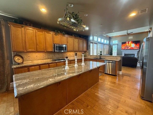 2132 Horse Trail Drive, Redlands, CA 92373