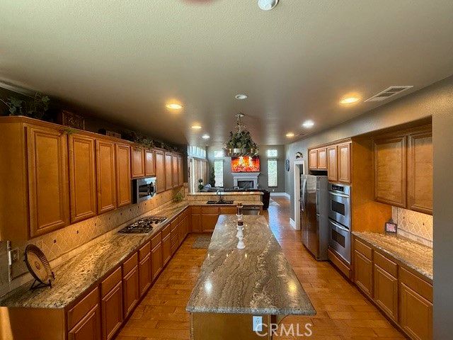 2132 Horse Trail Drive, Redlands, CA 92373