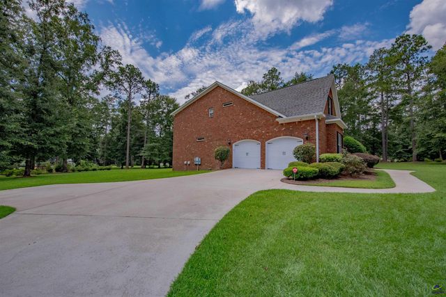 304 Old Windmill Road, Perry, GA 31069