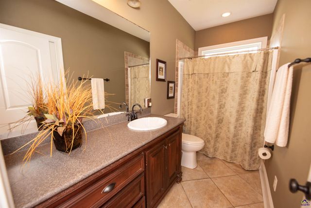 304 Old Windmill Road, Perry, GA 31069