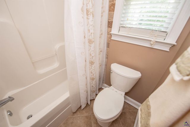 304 Old Windmill Road, Perry, GA 31069