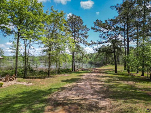 304 Old Windmill Road, Perry, GA 31069