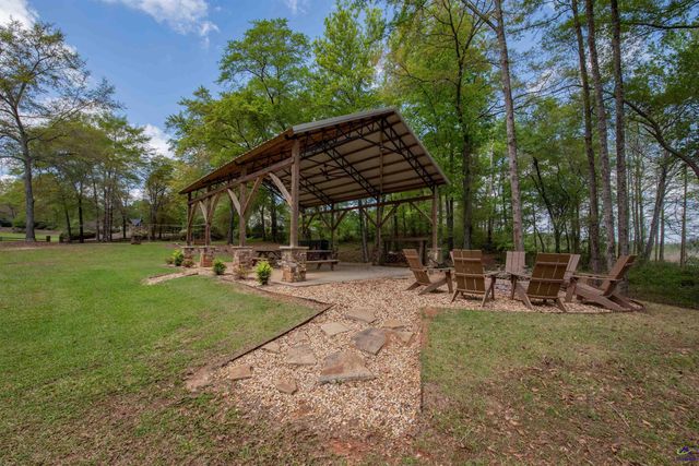 304 Old Windmill Road, Perry, GA 31069