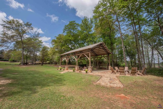 304 Old Windmill Road, Perry, GA 31069
