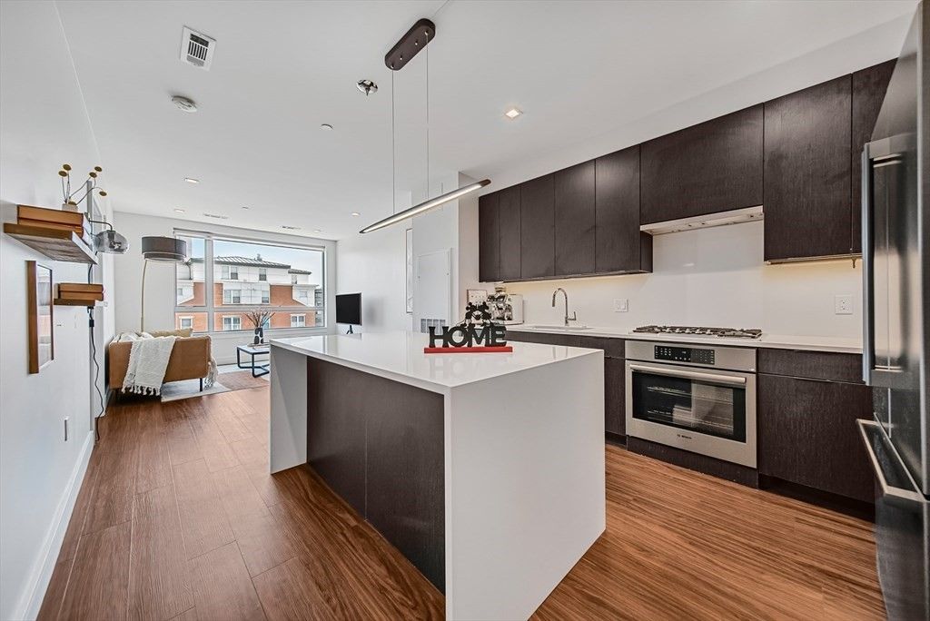 99 Sumner St 514, Boston, MA 02128