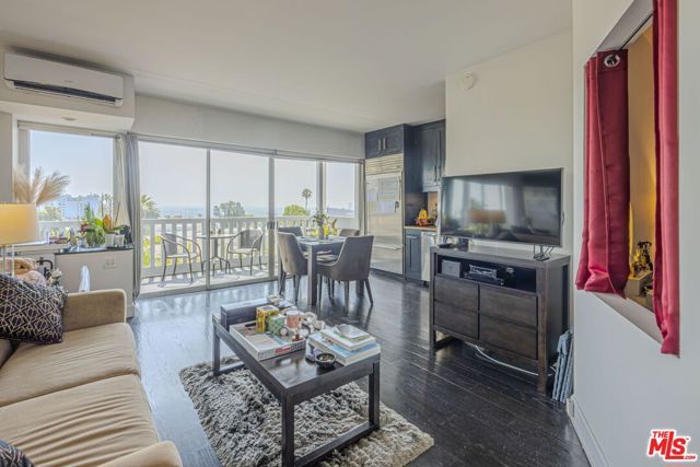 999 N Doheny Drive 408, West Hollywood, CA 90069