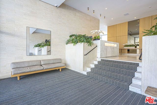 999 N Doheny Drive 408, West Hollywood, CA 90069