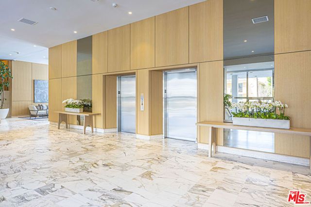 999 N Doheny Drive 408, West Hollywood, CA 90069